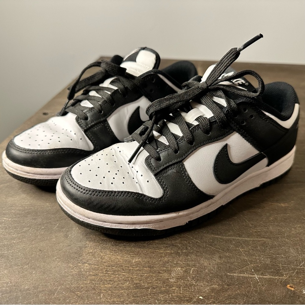 Nike Women’s Panda Dunks